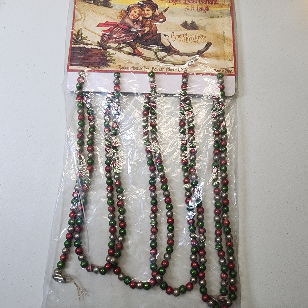 Red Green Gold Mini Garland